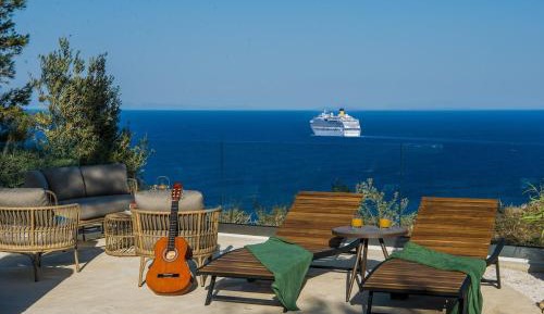 Villa with Sea View