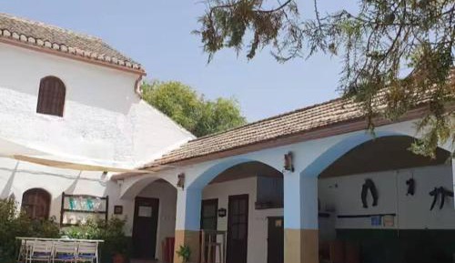 Four-Bedroom House (10 Adults)