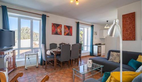 Three-Bedroom Vacation Home 