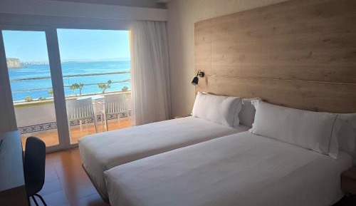 Deluxe Single Room with Sea View