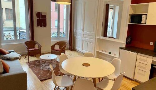 Two-Bedroom Apartment with City View
