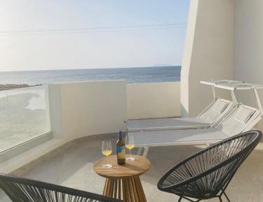 Villa - Beach Front