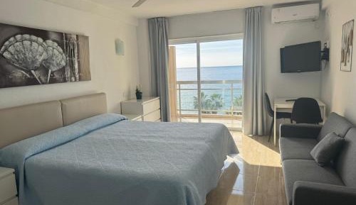 Studio with Sea View