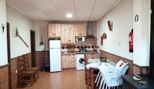 Apartment with Mountain View