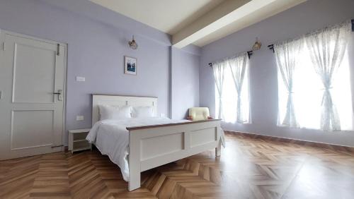 Two-Bedroom Apartment with Balcony and Terrace