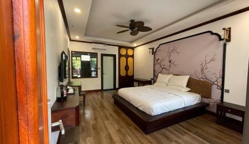 Double Room with Pool View