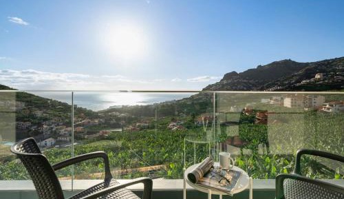 Three-Bedroom Apartment with Sea View