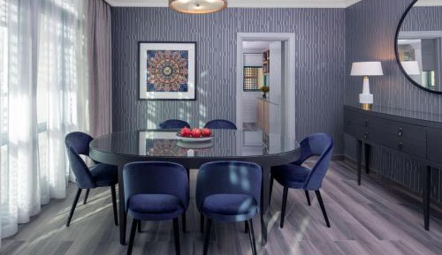 Grand King Suite
