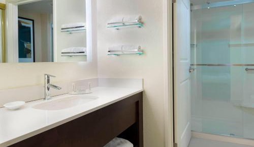 Two-Bedroom Suite with Fireplace - Mobility Accessible with Roll-in Shower