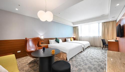 Deluxe Family Room
