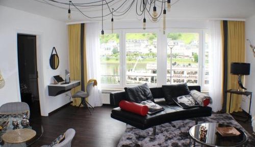 One-Bedroom Holiday Home