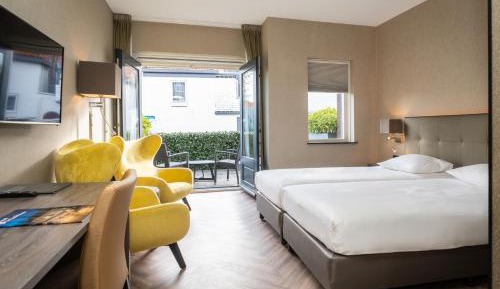 Double or Twin Room with Terrace