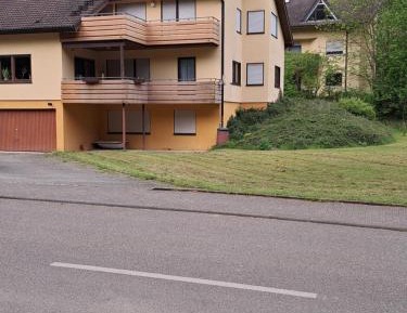 Three-Bedroom Apartment with Balcony