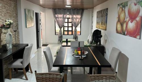 Three-Bedroom Deluxe Apartment