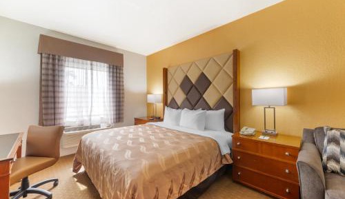 King Room - Non-Smoking - Interior Hall