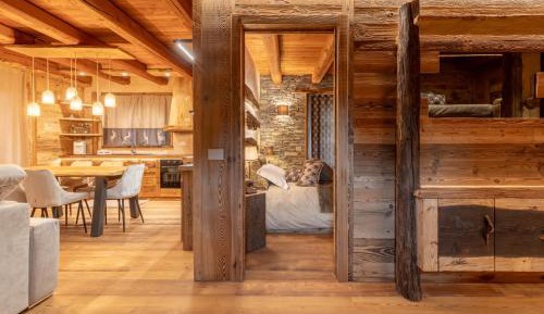 One-Bedroom Deluxe Apartment