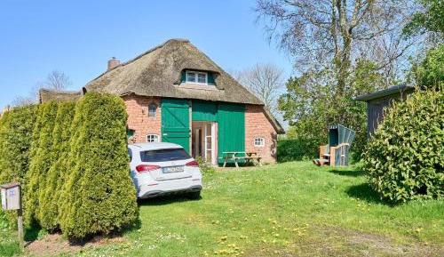 Two-Bedroom Apartment with Terrace