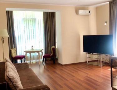 Suite with Garden View