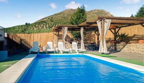 Five-Bedroom Holiday Home