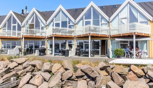 Four-Bedroom Holiday Home