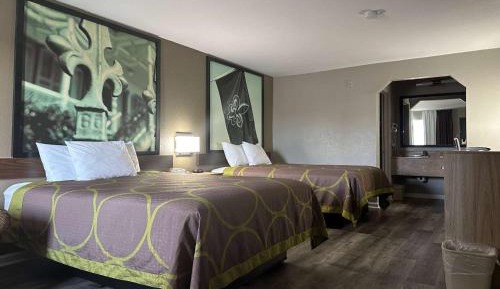 Queen Room with Two Queen Beds - Non-Smoking