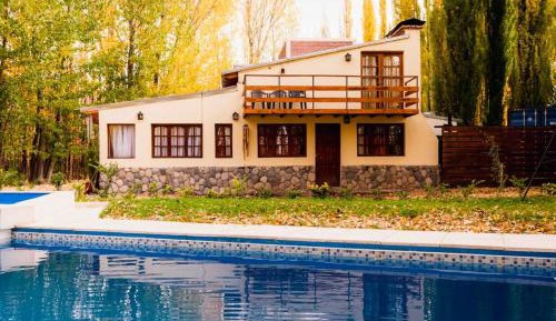 One-Bedroom Apartment with Balcony