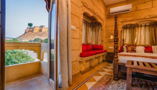 Deluxe Double Room with Castle View