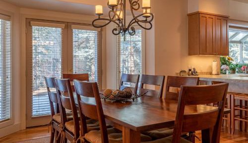 Three-Bedroom Holiday Home 