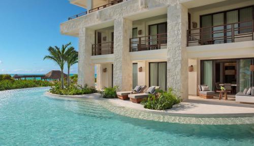 Presidential Suite Swim Out Ocean Front with Terrace