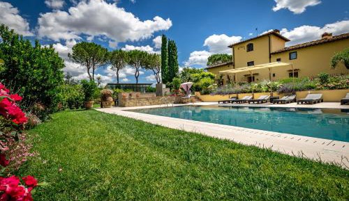 Villa with Garden View