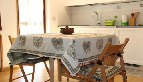 One-Bedroom Apartment with Balcony