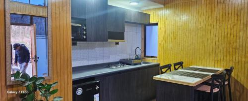 Studio - Split Level