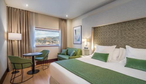 Double or Twin Room with City View