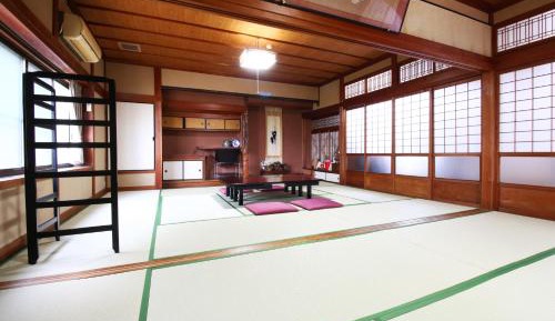 Japanese-Style Room
