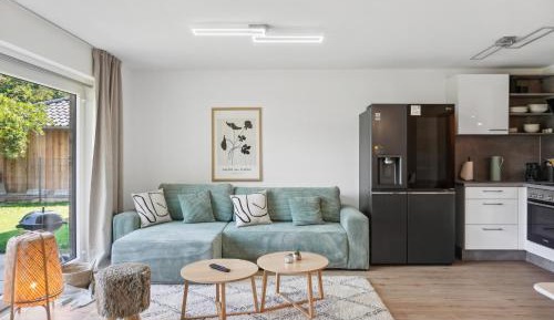 One-Bedroom Apartment with Terrace