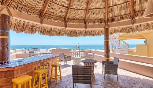 Four-Bedroom Holiday Home