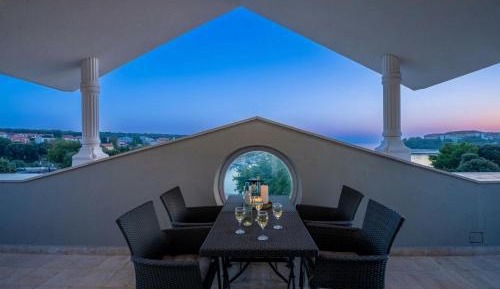 Two-Bedroom Holiday Home