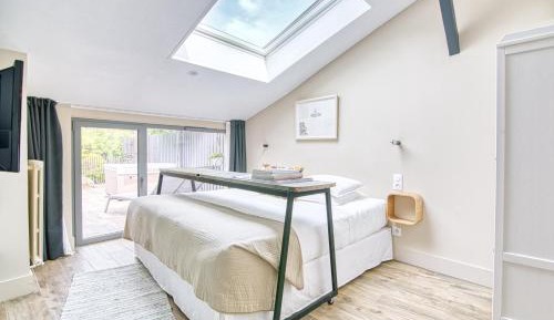 King Room with Spa Bath