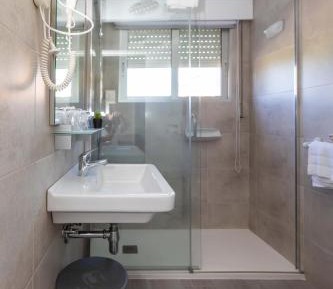 Double or Twin Room with Terrace