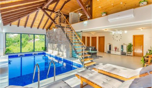 Four-Bedroom Vacation Home