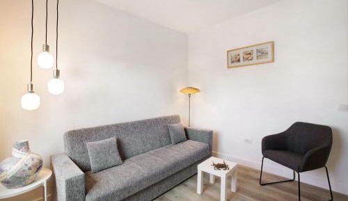 Superior One-Bedroom Apartment