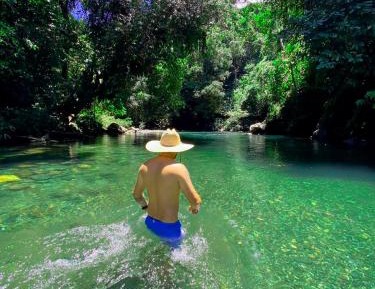 Deluxe Room (2 Adults + 1 Child)