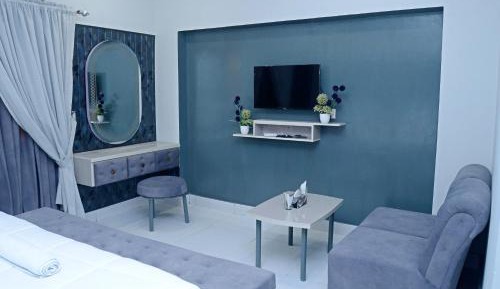Deluxe Queen Room
