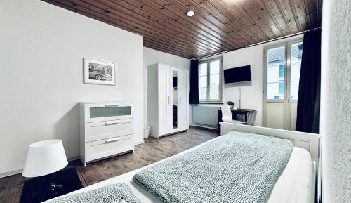 Single Room with Shared Bathroom