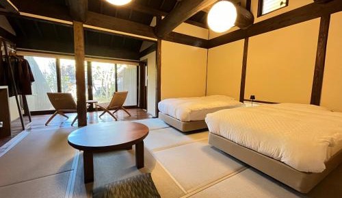 Standard Quadruple Room with Open-Air Bath