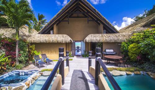 Premier Beachfront villa with Private Pool and Hot Tub