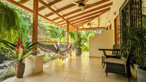 King Room with Garden View