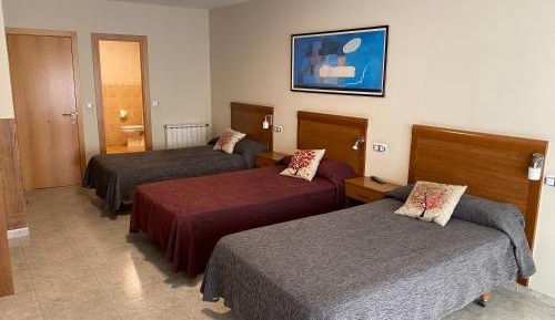 Triple Room with Private Bathroom