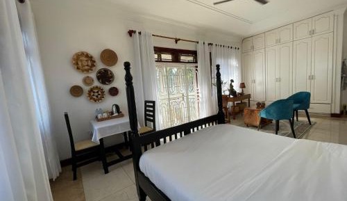 Deluxe Double Room with Balcony and Lake View 