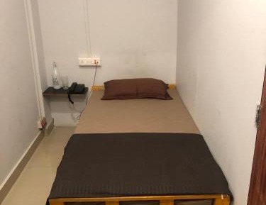 Small Single Room